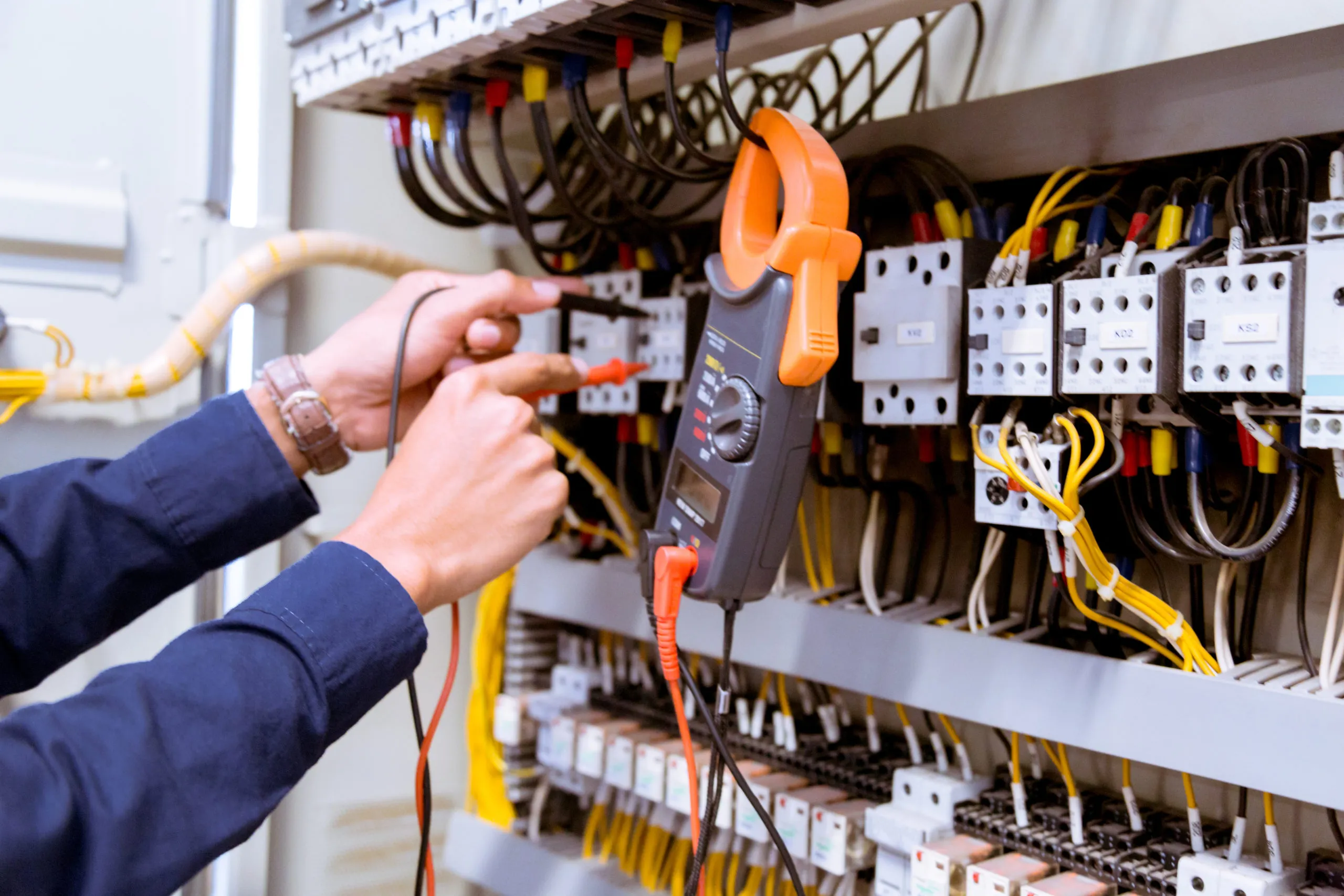 Unveiling the Secrets: Why Master Electricians Are Essential for Commercial Projects